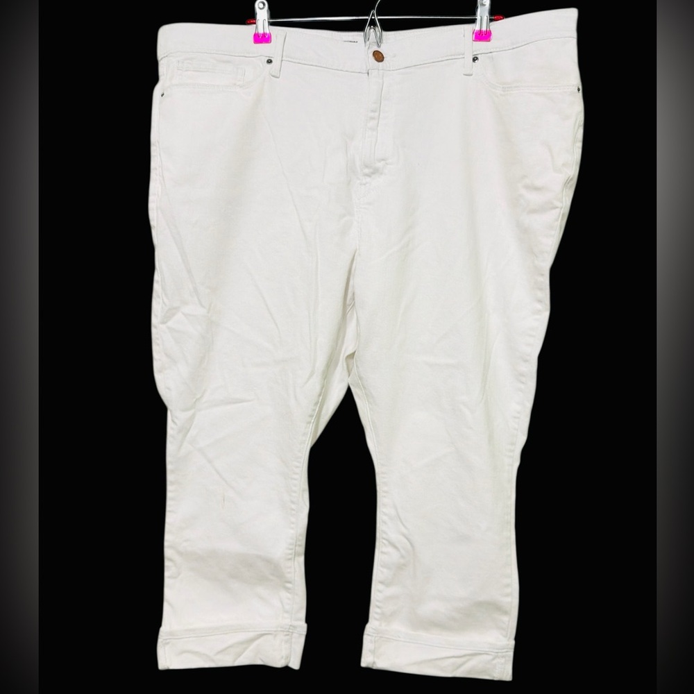 Levi Strauss Signature Gold MidRise Slim Fit Capri Stretch White Jean Plus Sz 24 - Picture 6 of 12